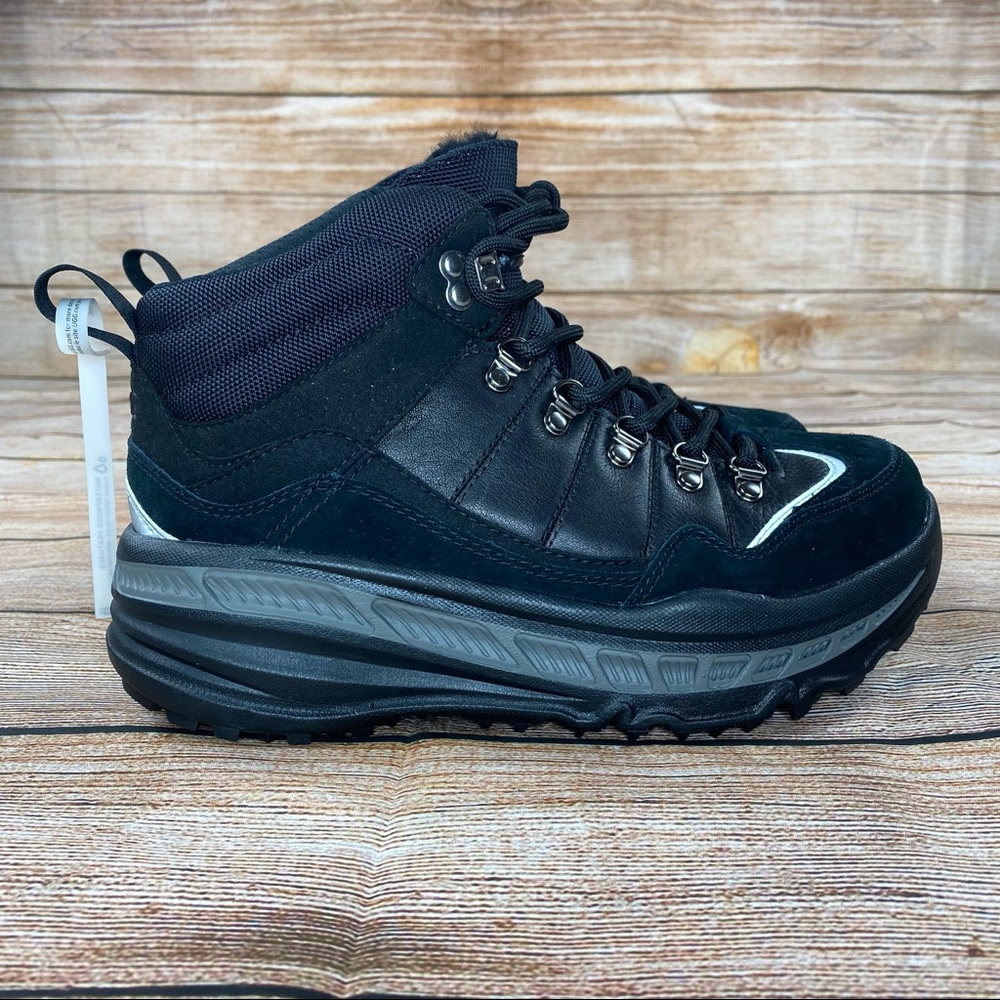 UGG Hiker Boots Men Size 8 / Women Size 9.5 Waterproof Boots 1112367 NEW.